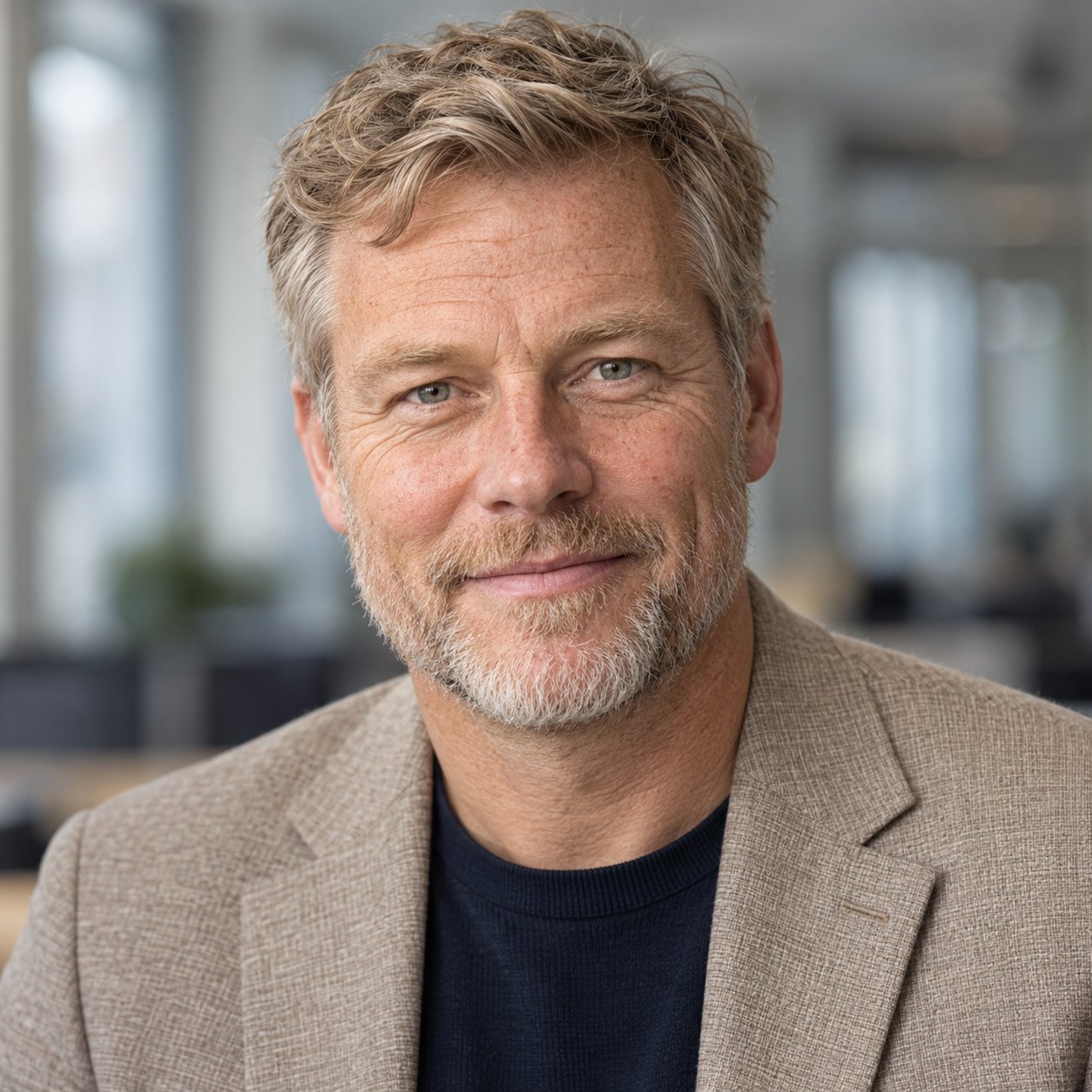 Lars Mikkelsen